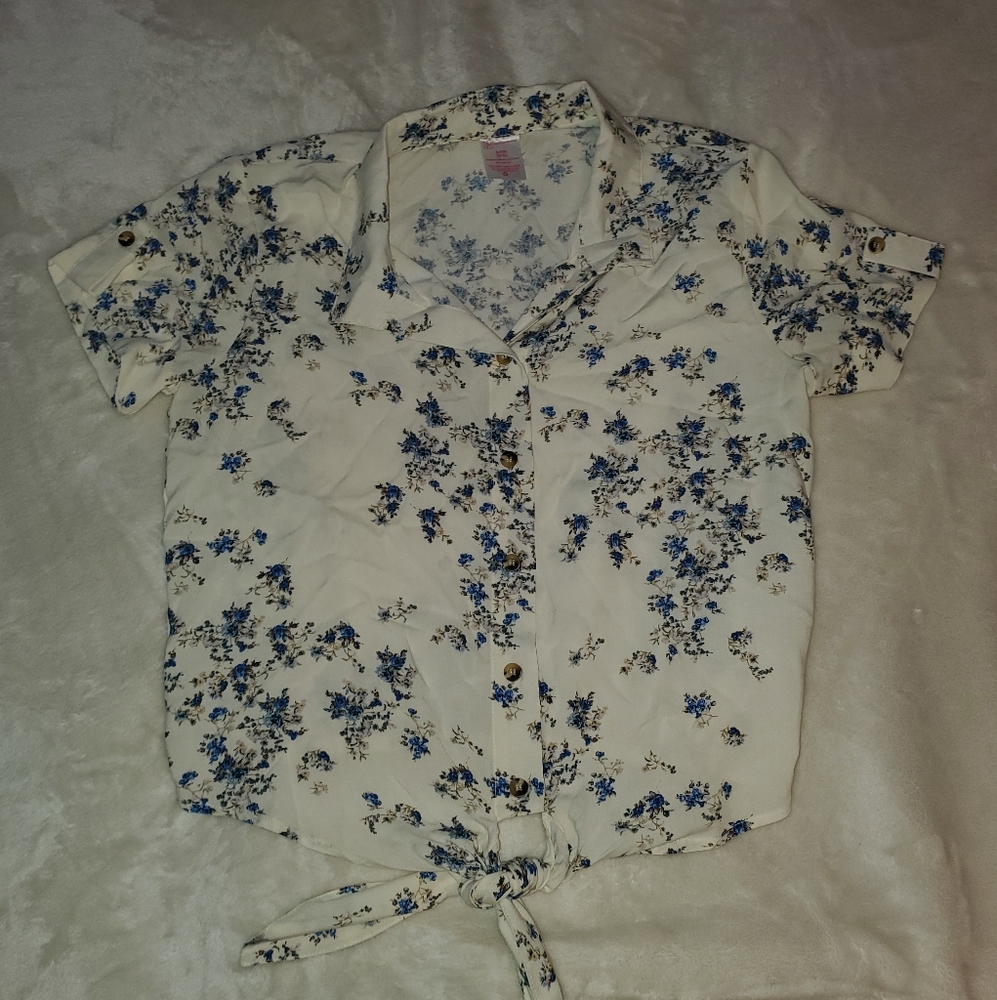 Blue Flowered, No Boundries